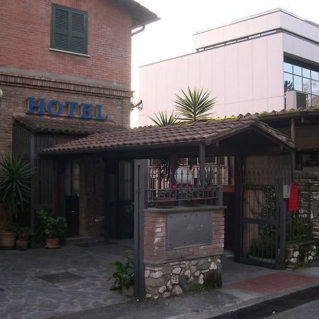 Hotel Fidene Рим Екстериор снимка