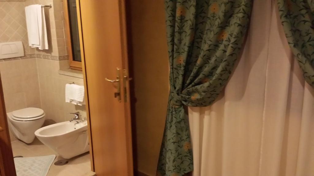 Hotel Fidene Рим Екстериор снимка
