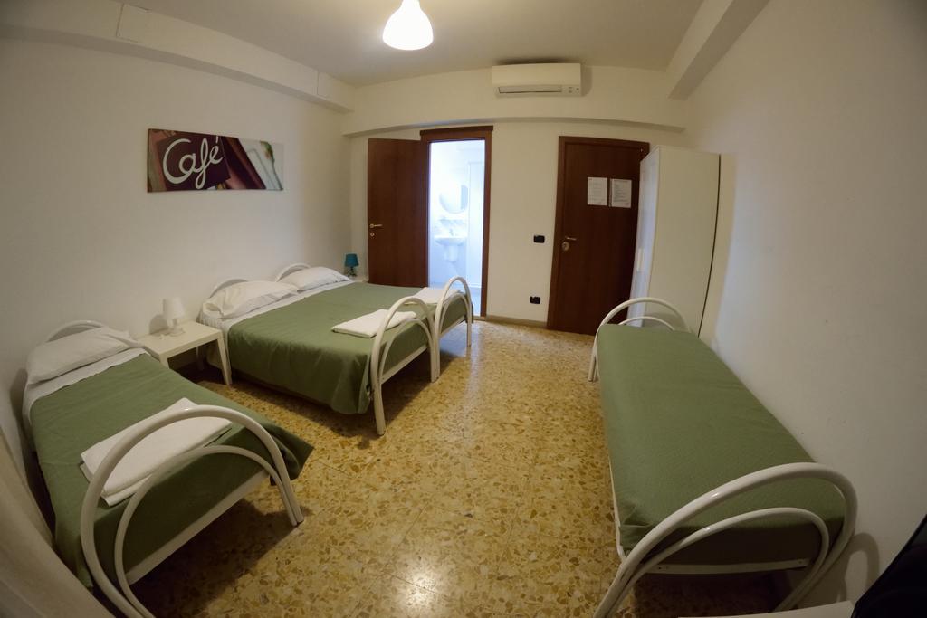 Hotel Fidene Рим Екстериор снимка