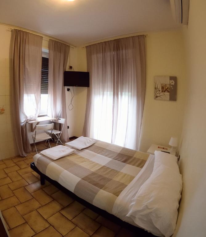 Hotel Fidene Рим Екстериор снимка